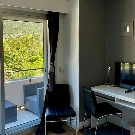 فندق L'orangeraie 3*