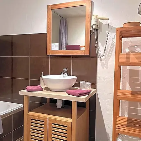 Otel L'orangeraie 3*